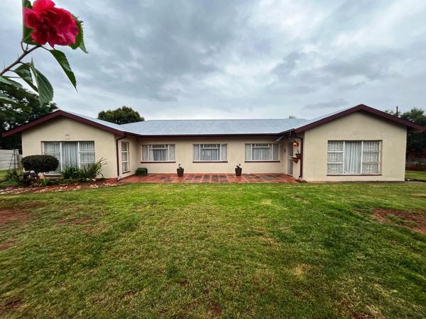 House For Sale in Koster, Koster