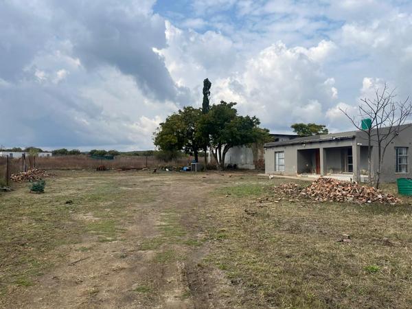Farm For Sale in Swartruggens, Swartruggens