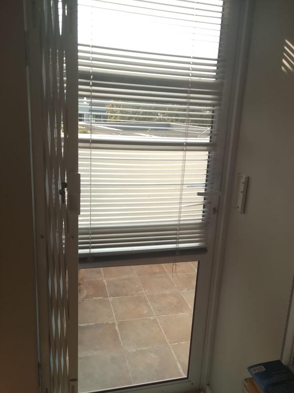 15673431